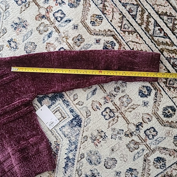 SO BRAND WOMENS JUNIOR CHENILLE PLUM V-NECK PULLOVER SWEATER SIZE MEDIUM - Picture 13 of 16